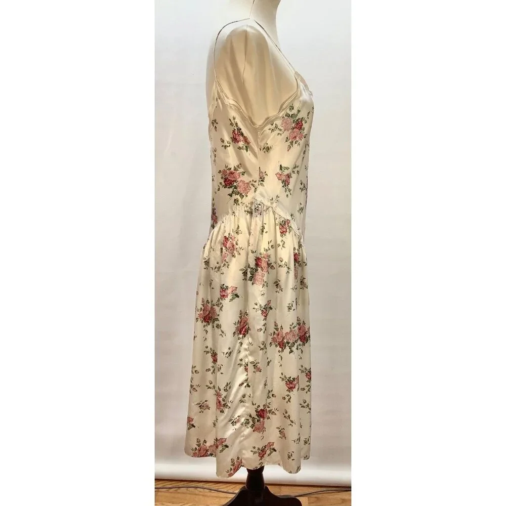 VTG Victorias Secret Gold Label Sz M Ivory Gown Floral Romantic Coquette READ - Picture 2 of 10